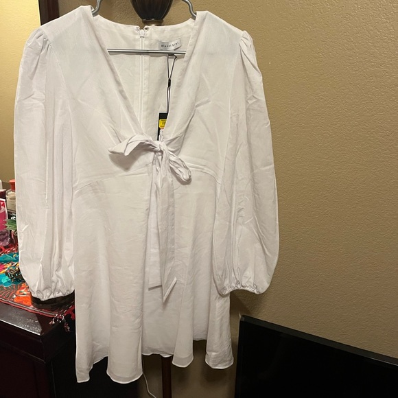 Brand new Gianni Bini white dress size 4 - Picture 1 of 2